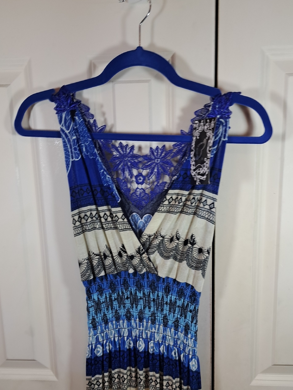 Nwt. Blue & Cream Lace-Back Maxi Dress